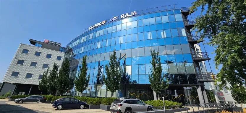 Pronájem kanceláře, Nupaky, okres praha-východ, 322 m2