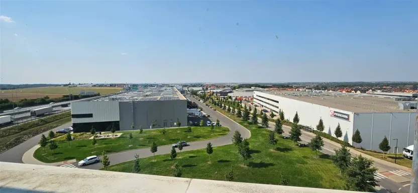 Pronájem kanceláře, Nupaky, okres praha-východ, 555 m2