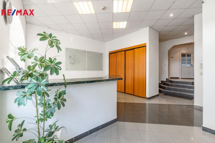 Pronájem kanceláře, Praha - Nusle, Hvězdova, 82 m2