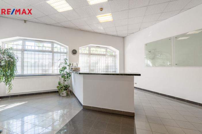 Pronájem kanceláře, Praha - Nusle, Hvězdova, 82 m2