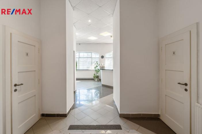 Pronájem kanceláře, Praha - Nusle, Hvězdova, 82 m2