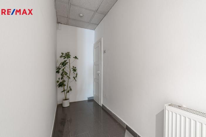 Pronájem kanceláře, Praha - Nusle, Hvězdova, 82 m2