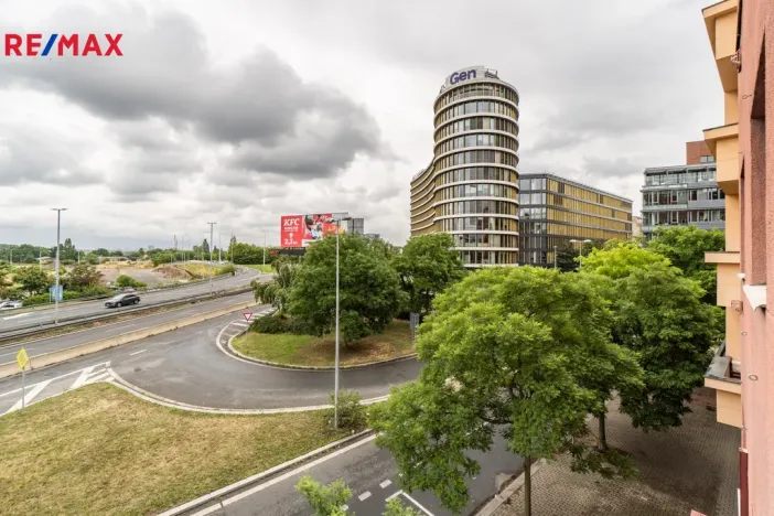 Pronájem kanceláře, Praha - Nusle, Hvězdova, 82 m2