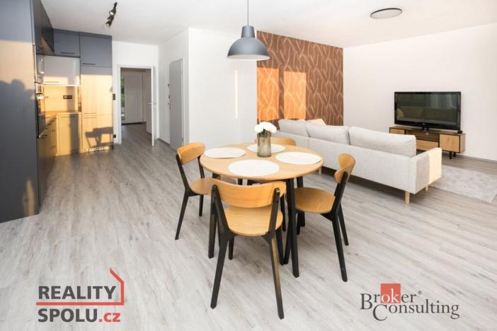 Prodej rodinného domu, Pečky - Velké Chvalovice, Za Statkem, 166 m2