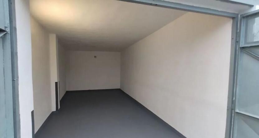 Prodej garáže, Praha, 18 m2