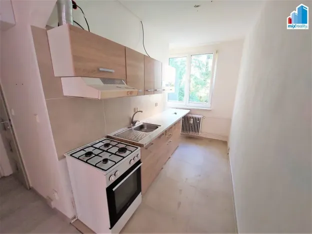 Prodej bytu 3+1, Klatovy - Klatovy III, Pod Hůrkou, 70 m2