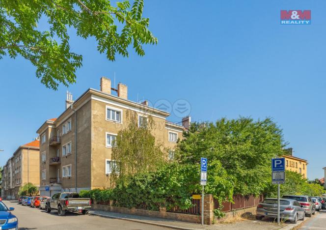Prodej bytu 2+1, Praha, U Svépomoci, 52 m2