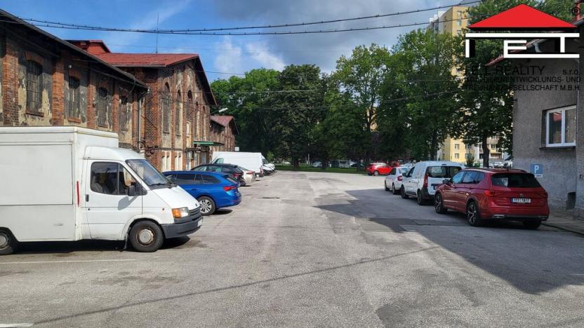 Pronájem skladu, Ostrava, Poděbradova, 288 m2
