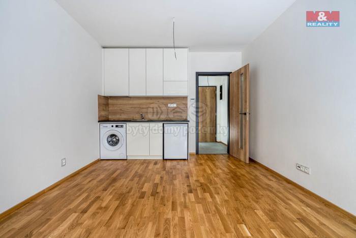 Prodej bytu 1+kk, Praha - Třebonice, U Zličína, 23 m2