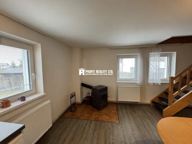 Pronájem rodinného domu, Struhařov, Požárníků, 83 m2