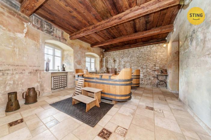 Prodej ubytování, Štramberk, Náměstí, 2230 m2