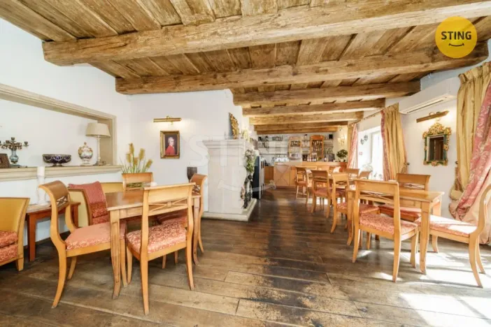 Prodej ubytování, Štramberk, Náměstí, 2230 m2