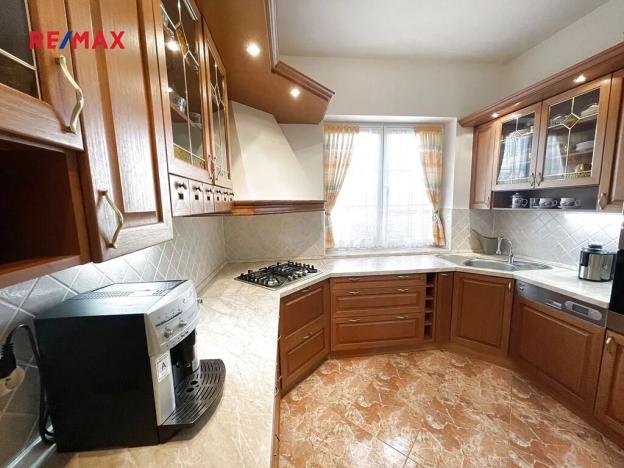 Prodej rodinného domu, Mukařov, Zvonečková, 230 m2