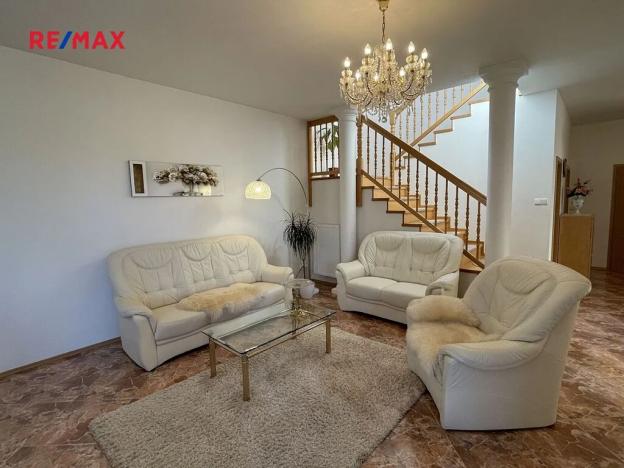 Prodej rodinného domu, Mukařov, Zvonečková, 230 m2