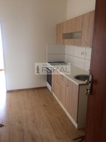 Pronájem bytu 2+kk, Praha - Smíchov, Kmochova, 48 m2