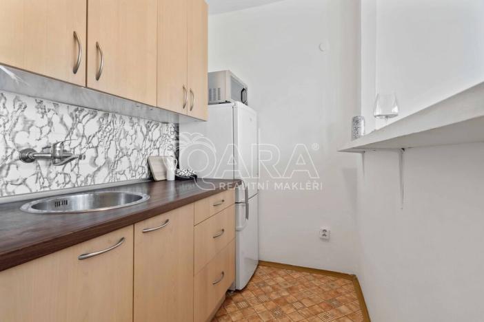 Prodej bytu 1+kk, Praha - Strašnice, Černokostelecká, 26 m2