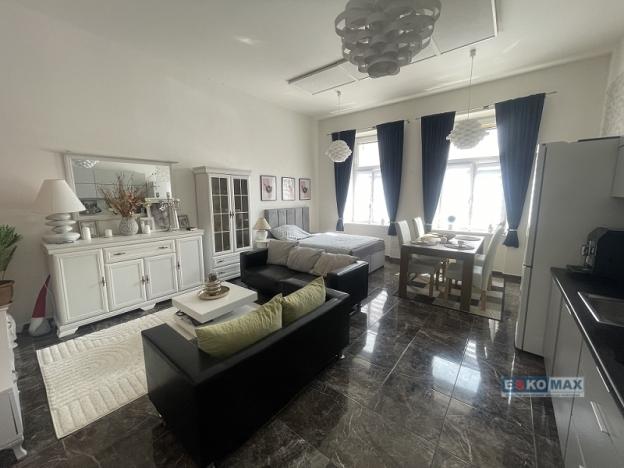 Prodej bytu 1+kk, Břeclav, Sady 28. října, 57 m2