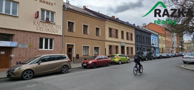 Prodej rodinného domu, Plzeň, nám. T.G. Masaryka, 263 m2