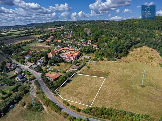 Prodej pozemku pro bydlení, Černolice, Ke dvoru, 2000 m2