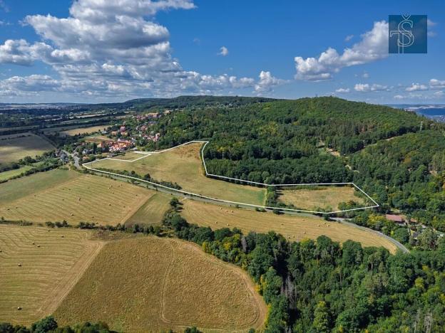 Prodej pozemku pro bydlení, Černolice, Ke dvoru, 2000 m2