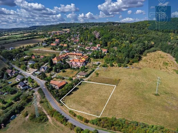 Prodej pole, Černolice, Pod Dvorem, 67023 m2