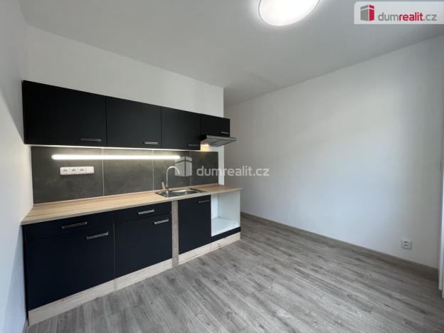 Prodej bytu 2+1, Kraslice, Pod nádražím, 60 m2