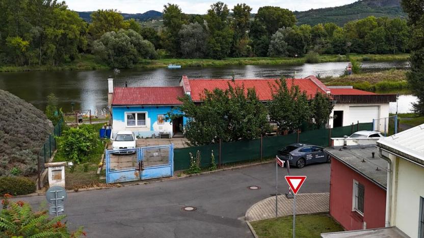 Prodej výrobních prostor, Lovosice, Přívozní, 853 m2