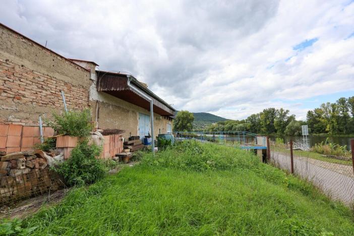 Prodej výrobních prostor, Lovosice, Přívozní, 853 m2