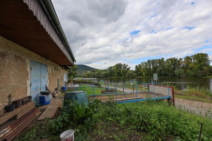 Prodej výrobních prostor, Lovosice, Přívozní, 853 m2