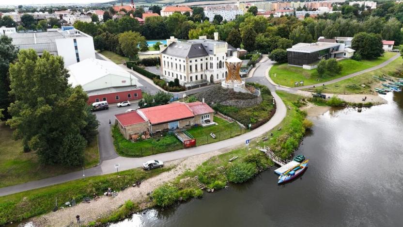 Prodej výrobních prostor, Lovosice, Přívozní, 853 m2