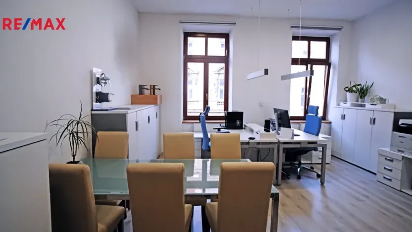 Prodej kanceláře, Znojmo, Havlíčkova, 537 m2