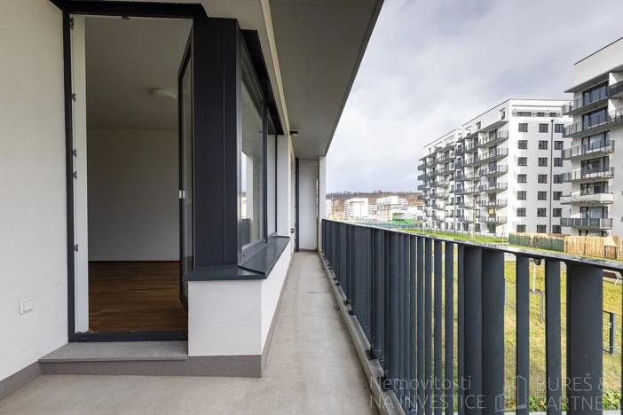 Pronájem bytu 2+kk, Praha - Vysočany, Smržových, 52 m2