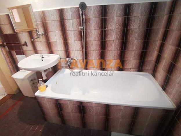 Pronájem bytu 2+1, Děčín, Čs. legií, 74 m2