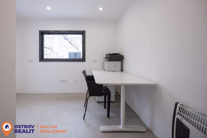 Prodej obchodního prostoru, Šumperk, Uničovská, 198 m2