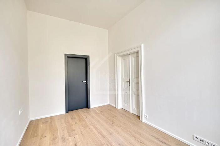 Pronájem bytu 3+kk, Praha - Nové Město, Lazarská, 70 m2