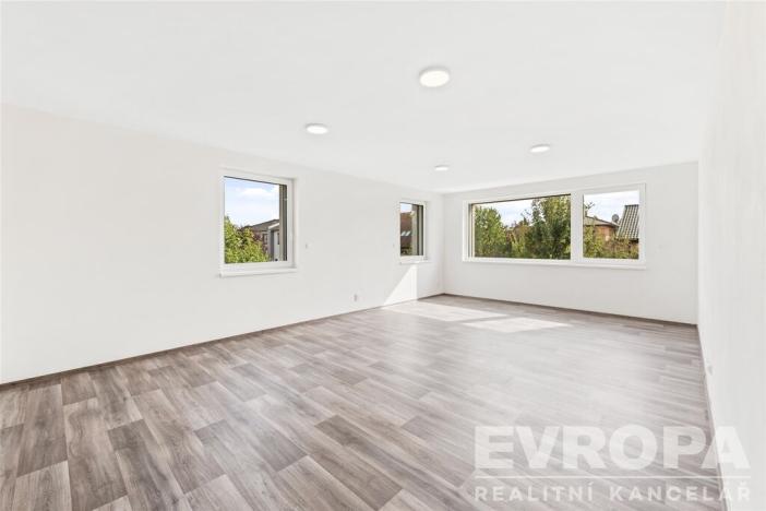 Pronájem rodinného domu, Líbeznice, Jižní, 320 m2