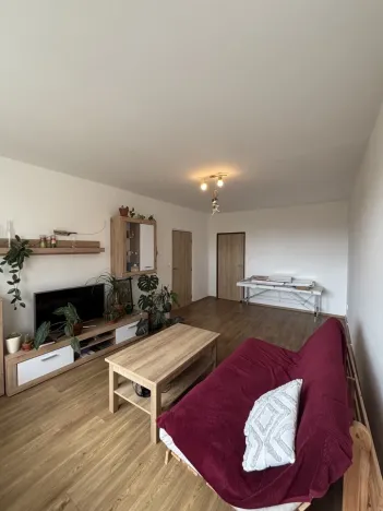 Pronájem bytu 4+1, Ostroměř, Zahradní, 92 m2