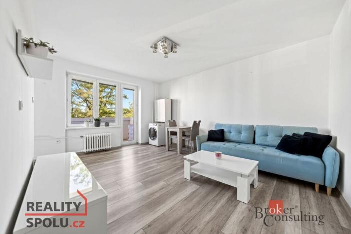 Prodej bytu 2+1, Znojmo, Pražská sídl., 53 m2