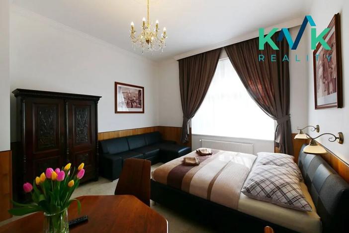 Prodej apartmánu, Karlovy Vary, K. Čapka, 593 m2
