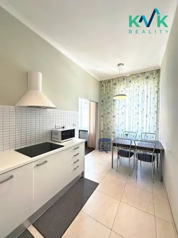 Prodej bytu 2+1, Karlovy Vary, I. P. Pavlova, 64 m2