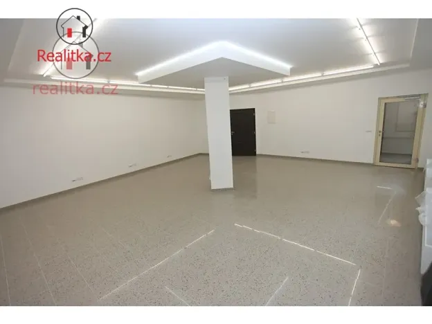 Pronájem obchodního prostoru, Jindřichův Hradec, 100 m2