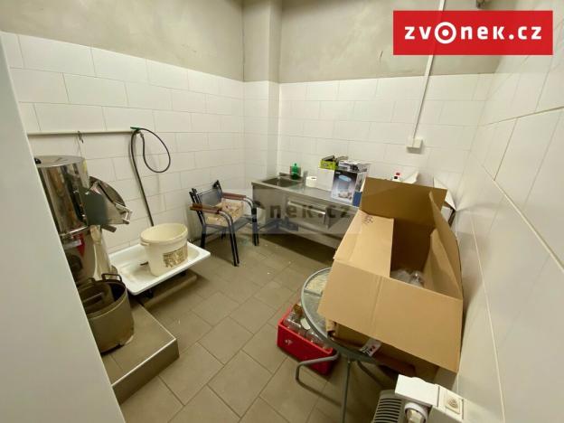 Prodej obchodního prostoru, Holešov, Novosady, 500 m2