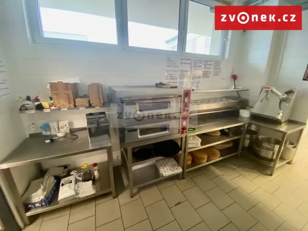 Prodej obchodního prostoru, Holešov, Novosady, 500 m2