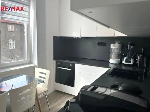 Prodej bytu 2+1, Karlovy Vary, I. P. Pavlova, 54 m2