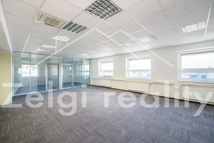 Pronájem skladu, Brno, 1400 m2