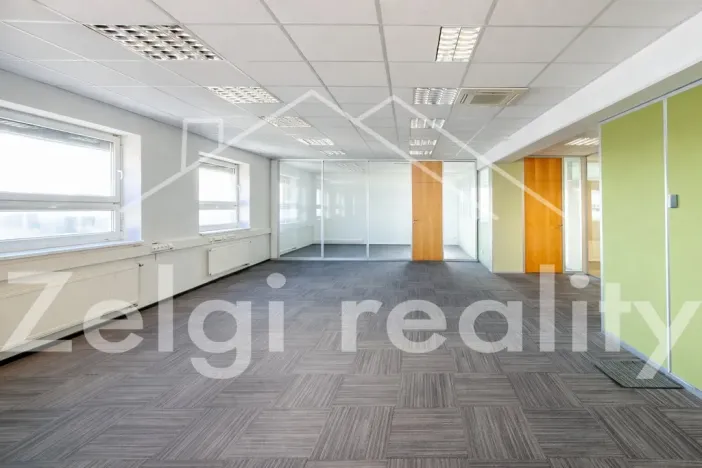 Pronájem skladu, Brno, 1400 m2