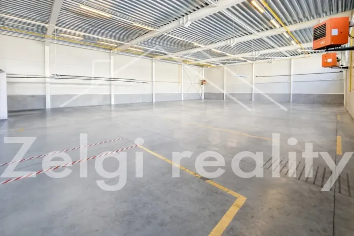 Pronájem kanceláře, Brno, 600 m2