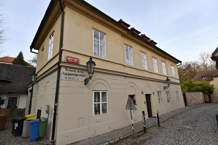 Pronájem bytu 2+kk, Praha - Hradčany, Nový Svět, 68 m2