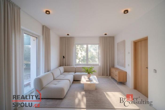 Prodej rodinného domu, Brandýsek, Slánská, 530 m2