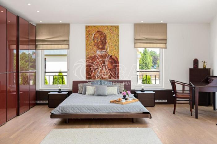 Prodej rodinného domu, Praha - Kolovraty, V louce, 495 m2